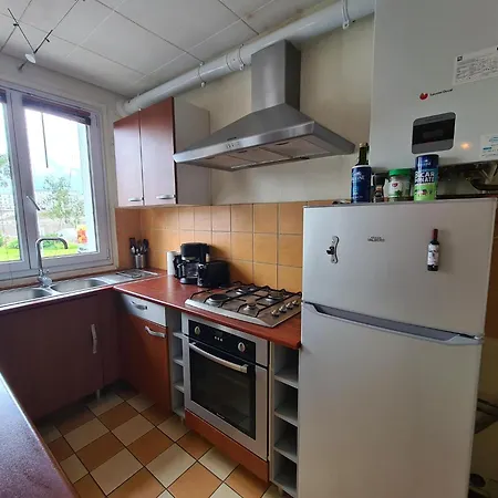 De La Tour Tanguy Apartment *